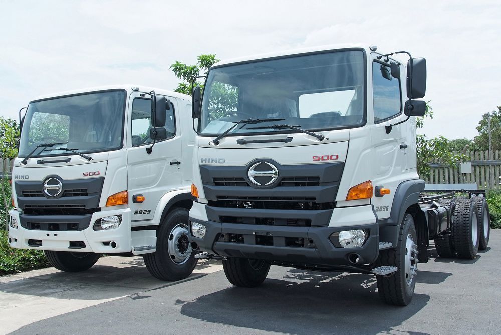 hino-euro-4 image Hino 3 chân FL8JW7A