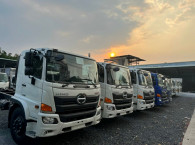 xe tai hino 500